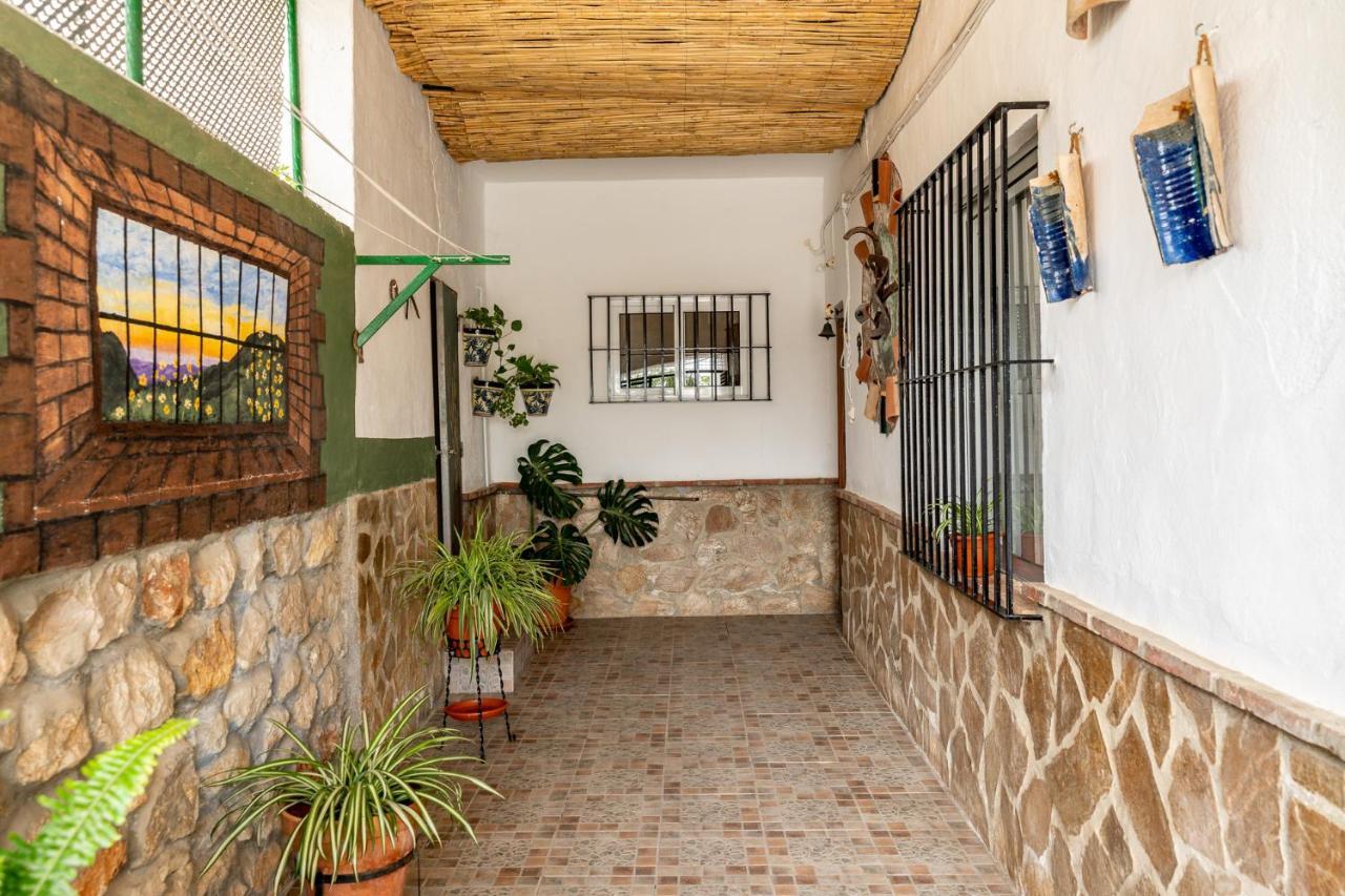 Alojamiento Rural El Viso El Chorro Eksteriør bilde